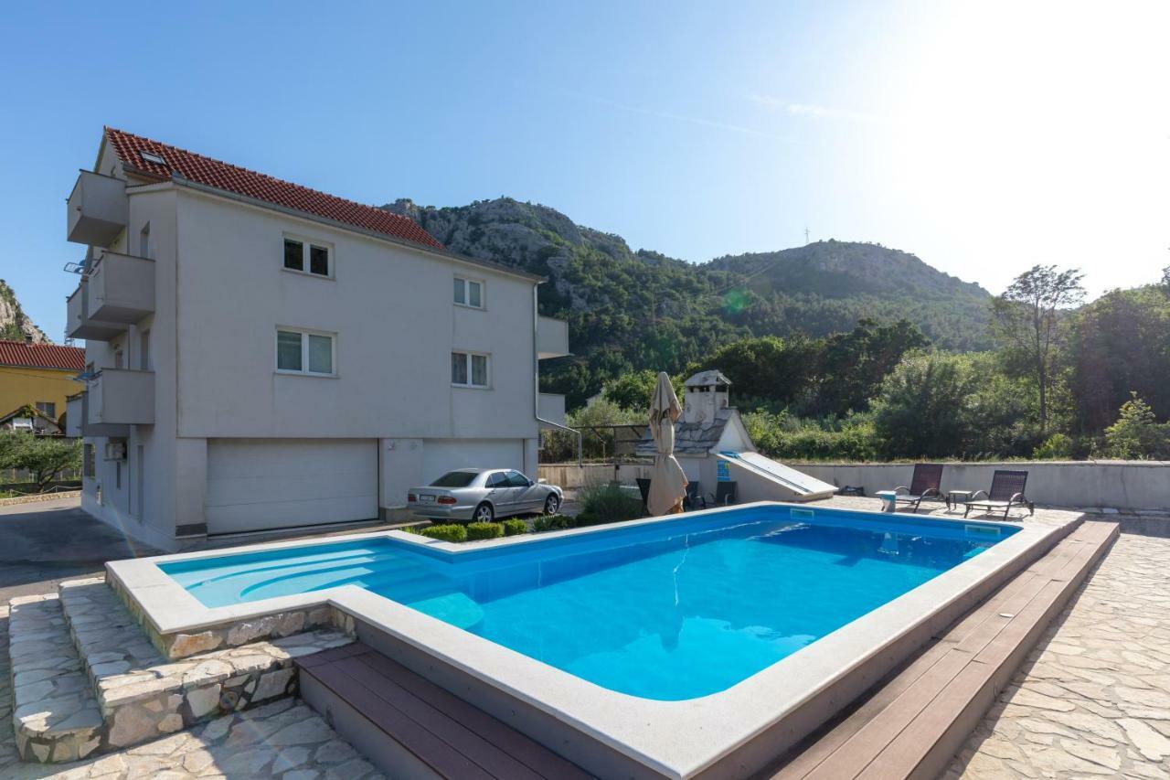 Apartments Bubalo Omis Exterior photo